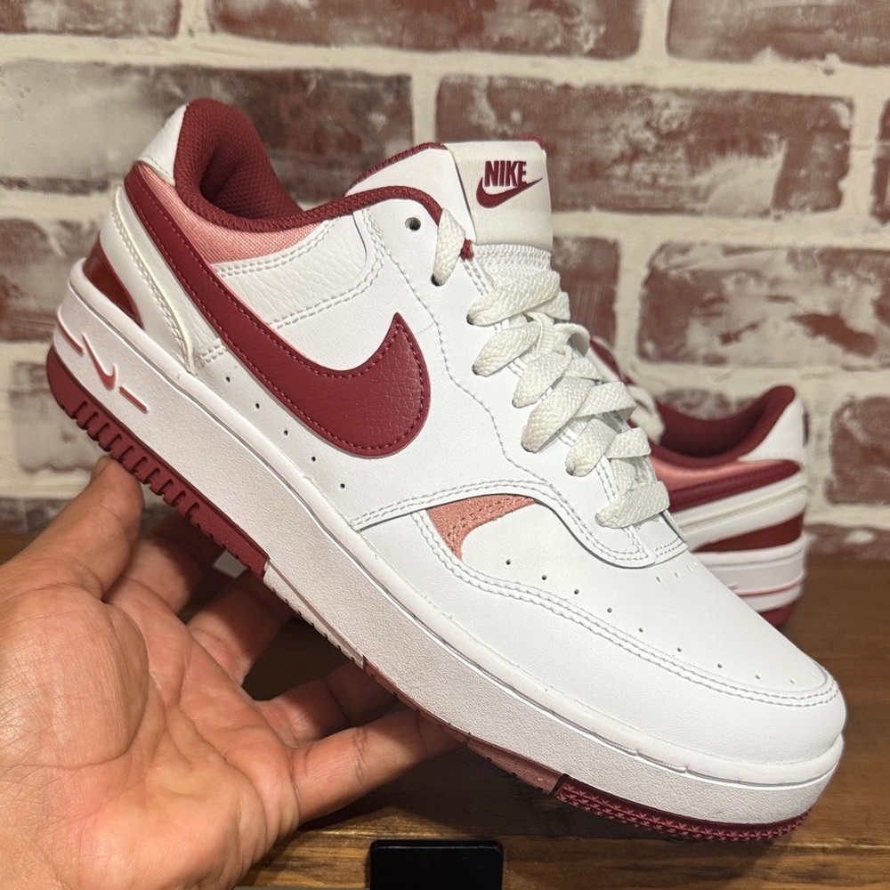 Nike Gamma Force ‘Desert Berry’ Women’s Sz 10 Sneakers